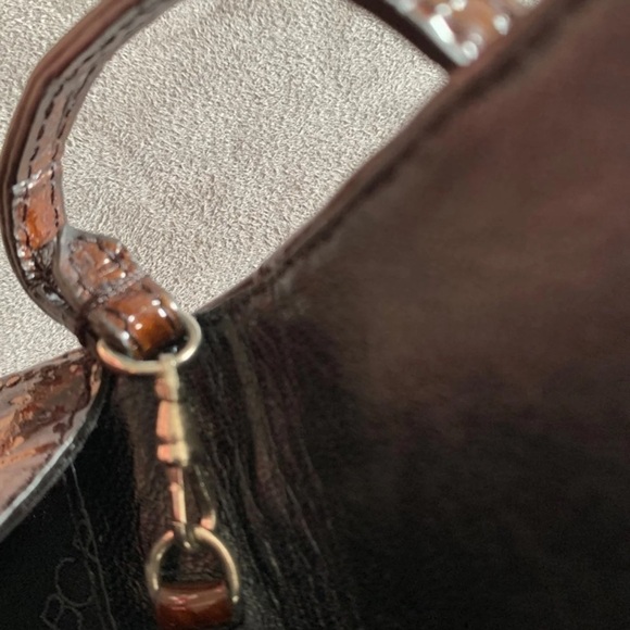 𝅺BCBG faux croc clutch - Picture 7 of 13